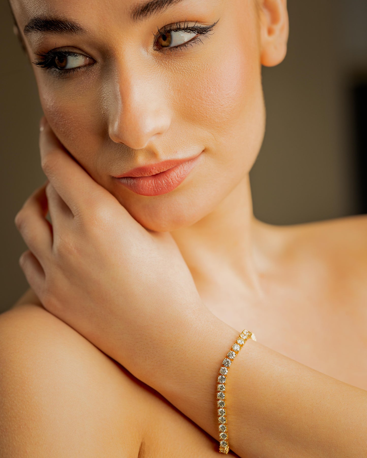 NAVIORA™ 18K Gold Plated Anti Tarnish Tennis Bracelet for Women