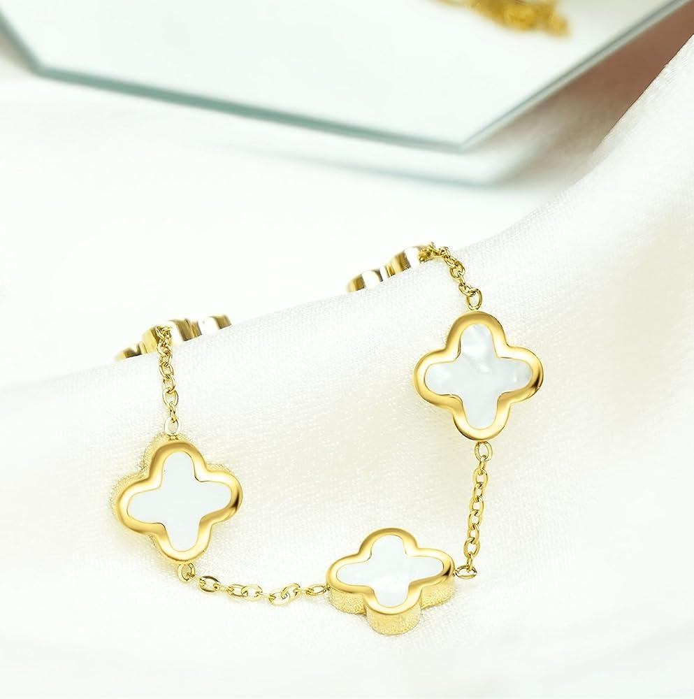NAVIORA™ 18K Gold Plated Anti Tarnish Clover Bracelet for Women
